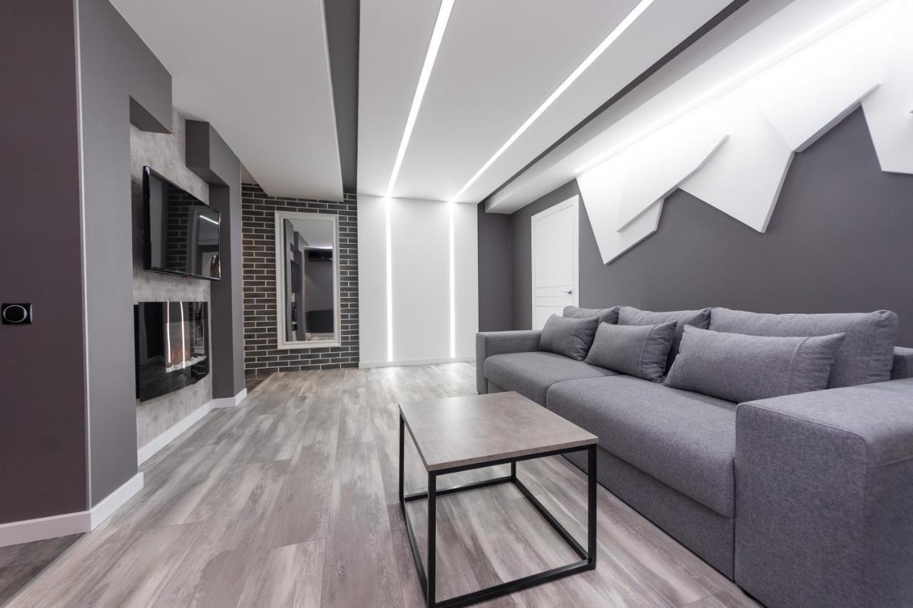 Luxrent Apartments On Lesi Ukrainki - Kiev Exterior foto