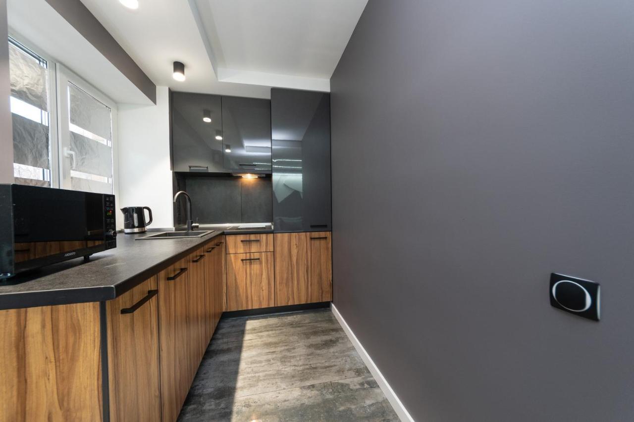 Luxrent Apartments On Lesi Ukrainki - Kiev Exterior foto