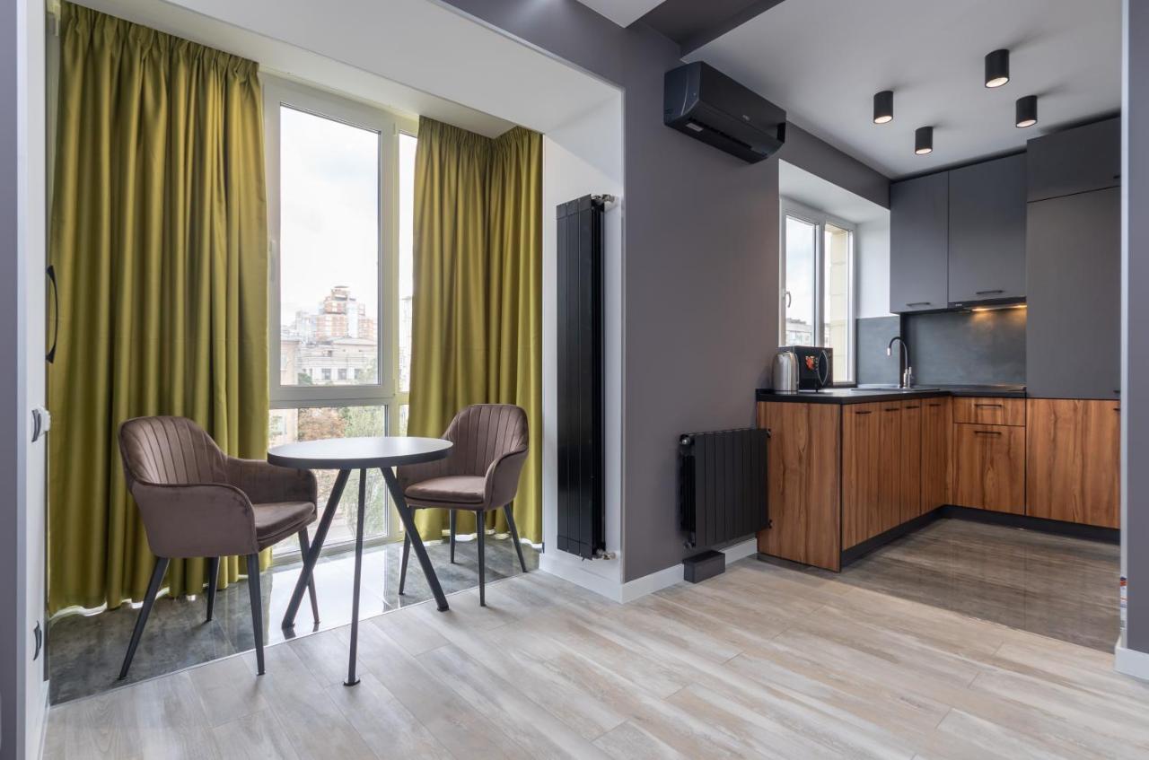 Luxrent Apartments On Lesi Ukrainki - Kiev Exterior foto
