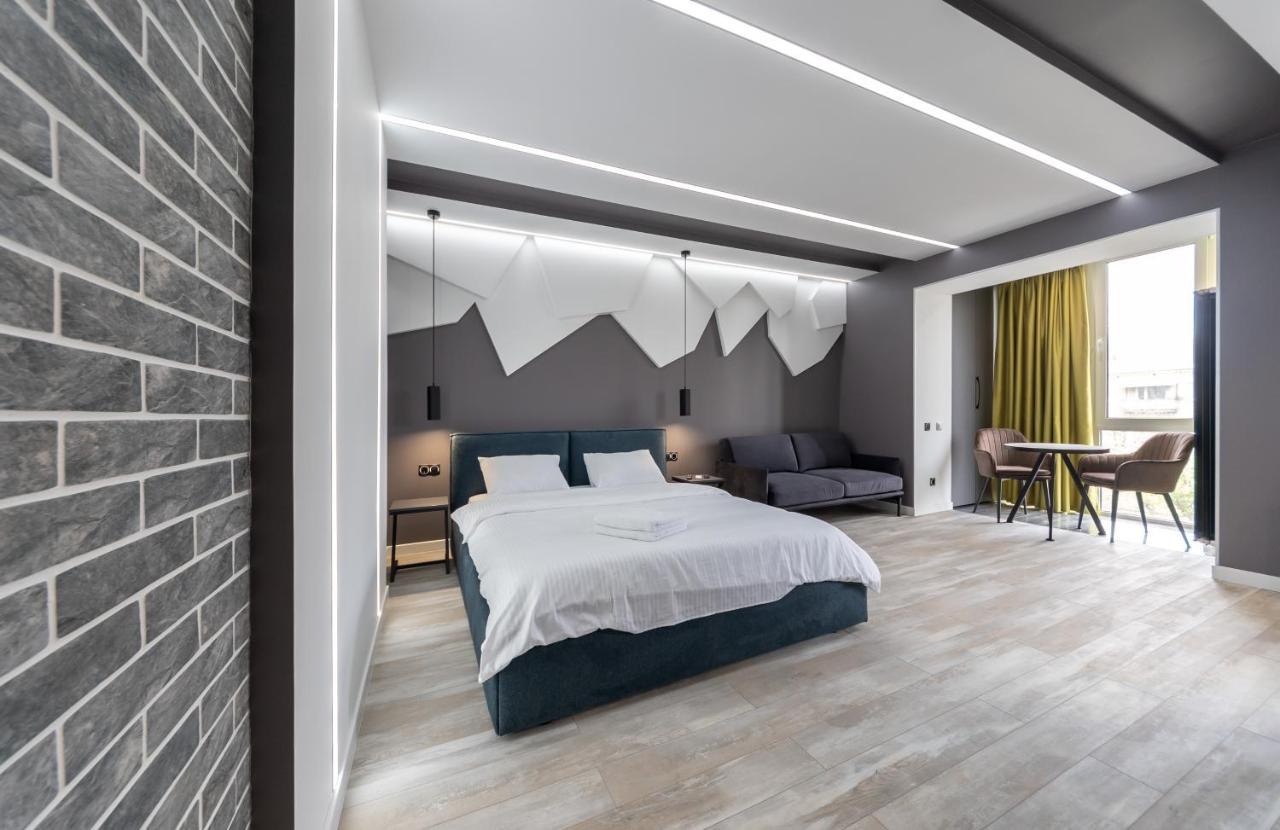 Luxrent Apartments On Lesi Ukrainki - Kiev Exterior foto