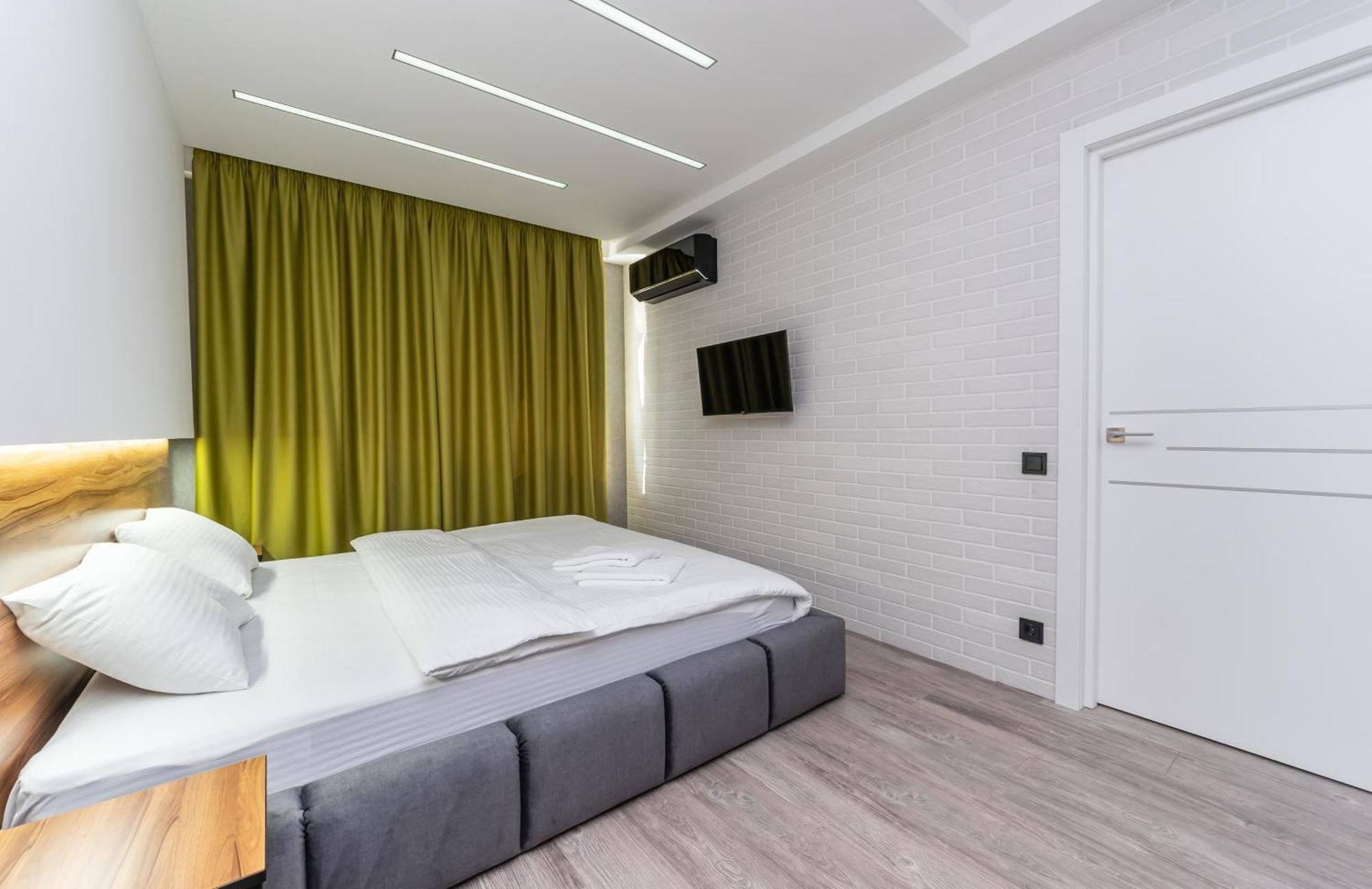 Luxrent Apartments On Lesi Ukrainki - Kiev Exterior foto