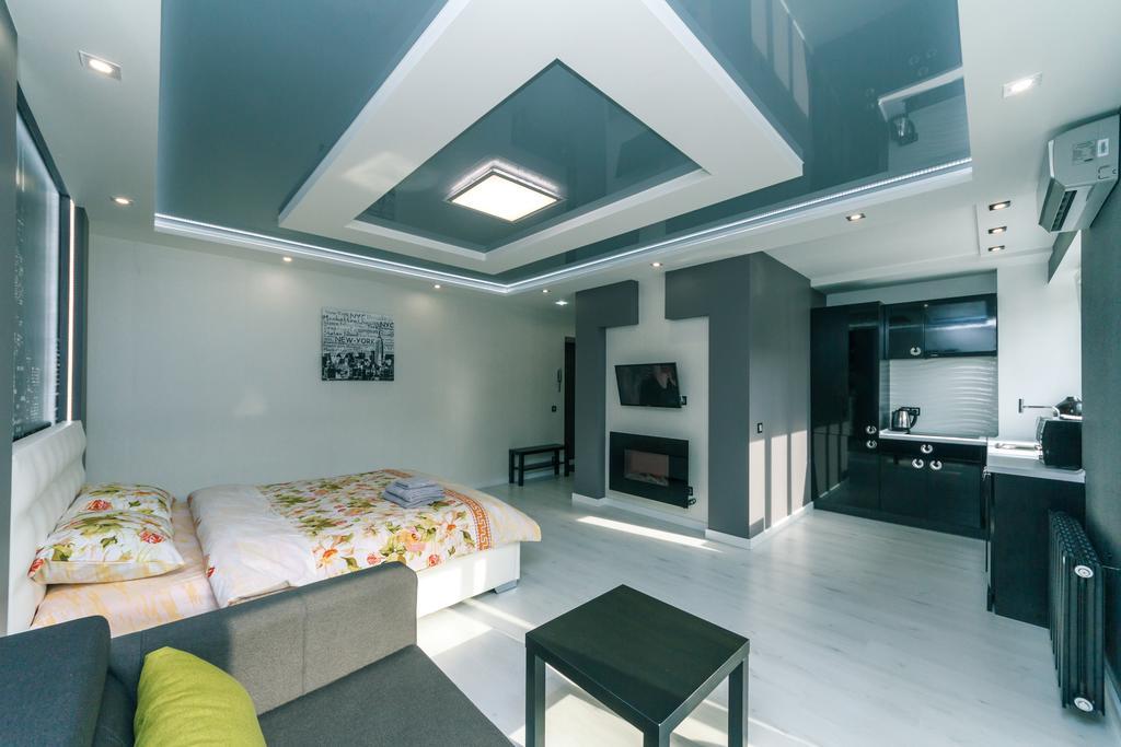 Luxrent Apartments On Lesi Ukrainki - Kiev Exterior foto